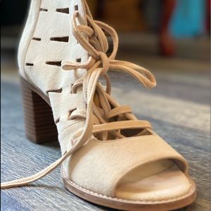 Lace up Heel Sandals